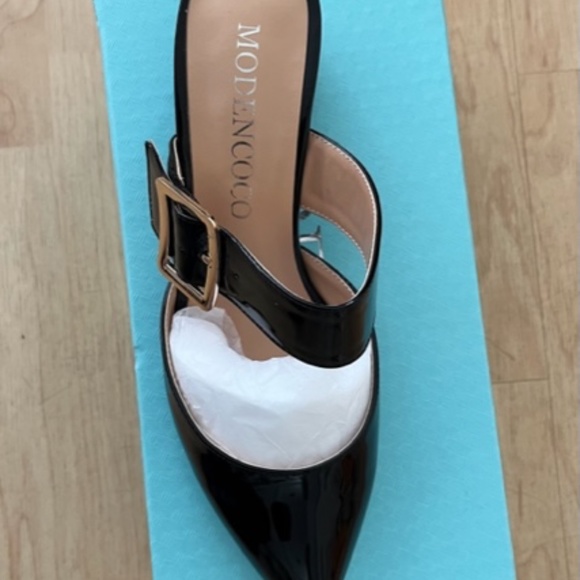 Women's Buckle Patent Solid Pointed Toe Chunky Low Heel Mules --Never Worn! - Picture 4 of 9